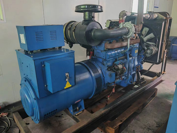 平邑100kW柴油发电机组使用多级机油有哪些优缺点？